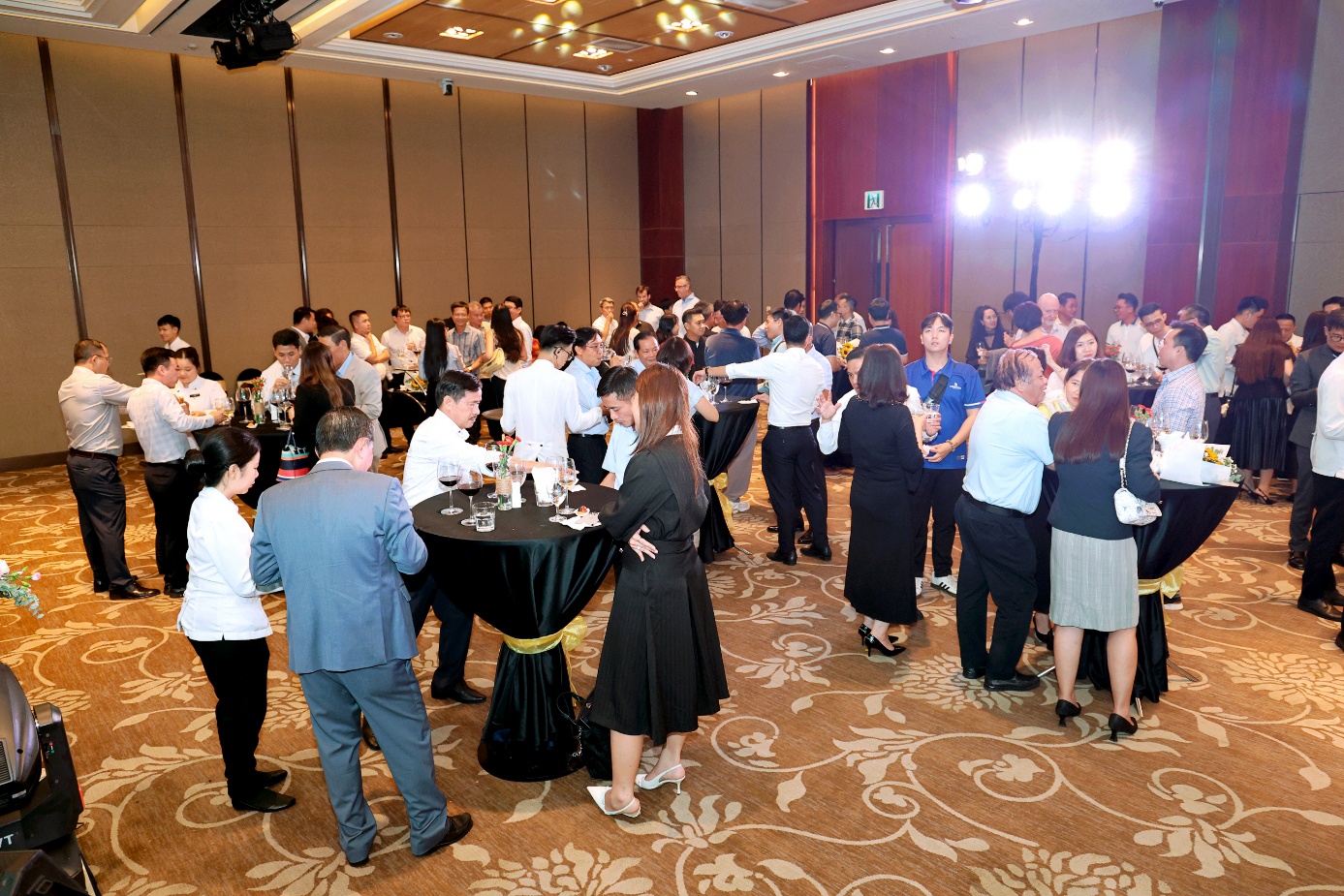 ngay_ca_phe_vn_2025.11