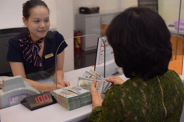 Kinh tế vĩ mô ổn định, sao thị trường tài chính lao đao?