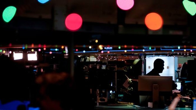 Hết thời tiền rẻ...