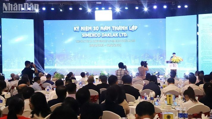 Nỗ lực trở thành doanh nghiệp hàng đầu trong ngành cà-phê Việt Nam