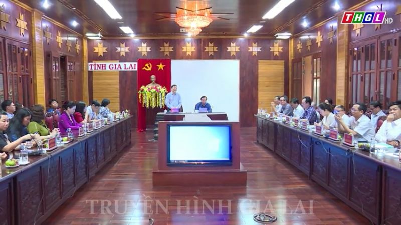 Bộ trưởng Lê Minh Hoan toạ đàm với doanh nghiệp, nhóm trẻ khởi nghiệp về chủ đề: “Xây dựng vùng nguyên liệu cà phê và du lịch nông nghiệp” ở Gia Lai