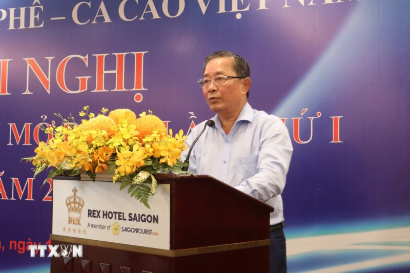 Nhiều doanh nghiệp xuất khẩu 'chới với' khi giá càphê liên tục lập đỉnh