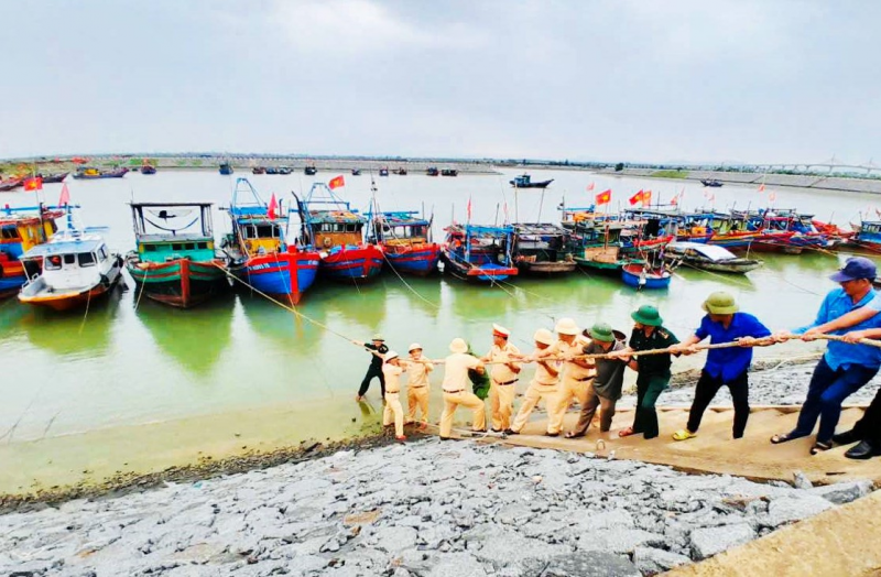 Bão số 3 đang tiến gần vào khu vực giữa Hải Phòng và Quảng Ninh