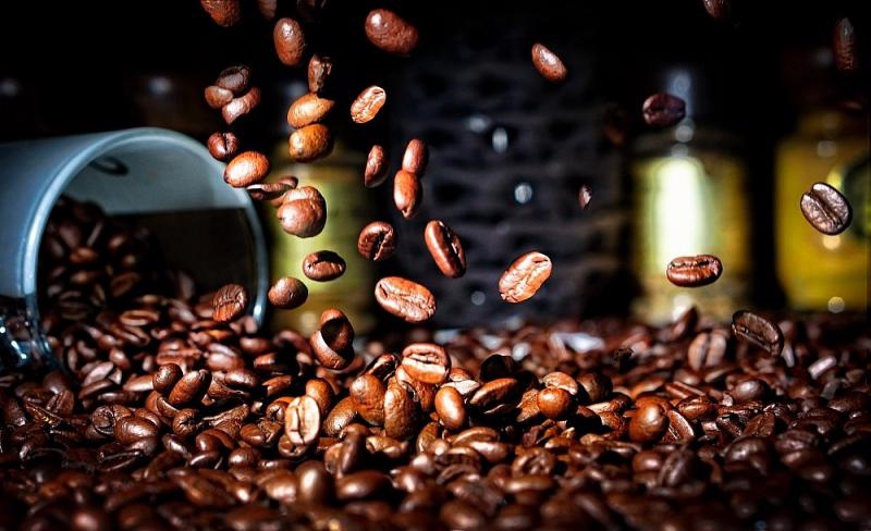 22/1/2025 Giá đóng của 2 sàn cà phê chỏi nhau dữ. Sàn arabica nhường đường cho robusta lên