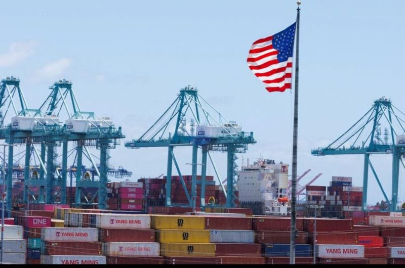 Cước vận tải biển tăng phi mã sau quyết định của Mỹ - Trung Quốc