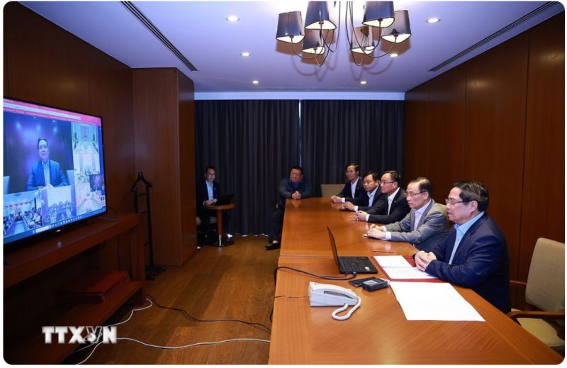 Thủ tướng: Tiếp cận ngay trong đêm nay các khu vực bị cô lập để cứu trợ